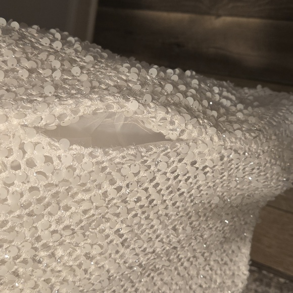 BY Watters White Textured/Sequins Romper - Picture 10 of 11